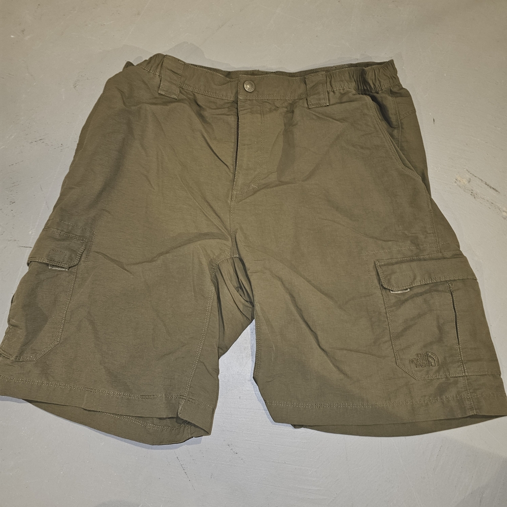 The North Face Men's Green Cargo Shorts - Picture 1 of 3
